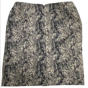 Talbots Petite casual pencil skirt can’t find